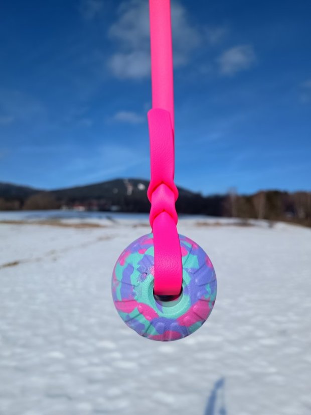 Míček FOAM TUG s BioThane® šňůrkou - Barva míčku: Pastel camo, Barva: Zelená lišejníková GN527, Provedení: BioThane ® s uchem